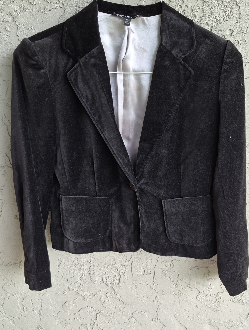 Women's Black Velvet Single-Button Blazer